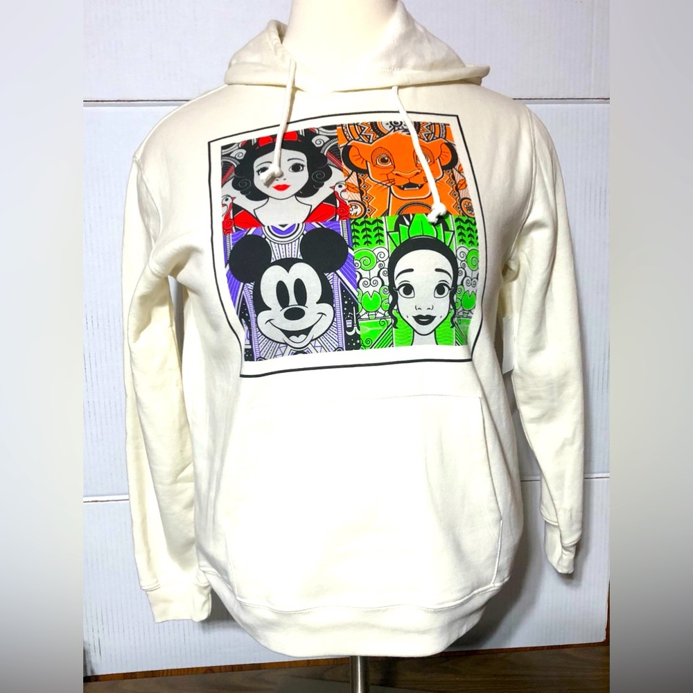 NWT Disney girls size XXL or 19 hooded PULLOVER sweatshirt. NWT